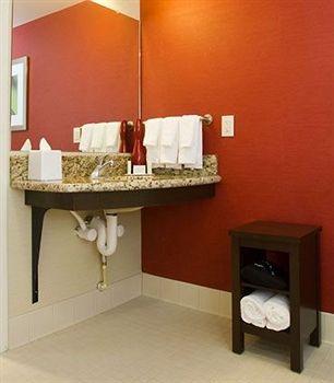 Courtyard By Marriott Philadelphia Hotel 3*