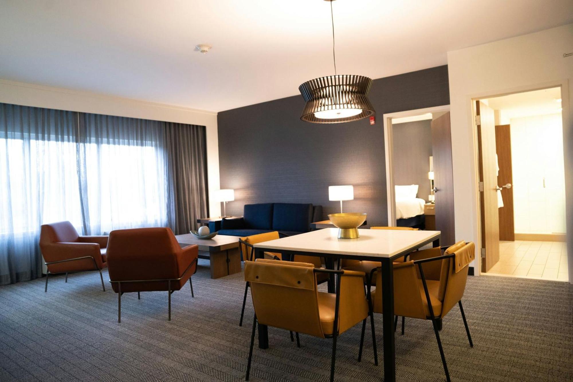 Courtyard By Marriott Philadelphia 3*