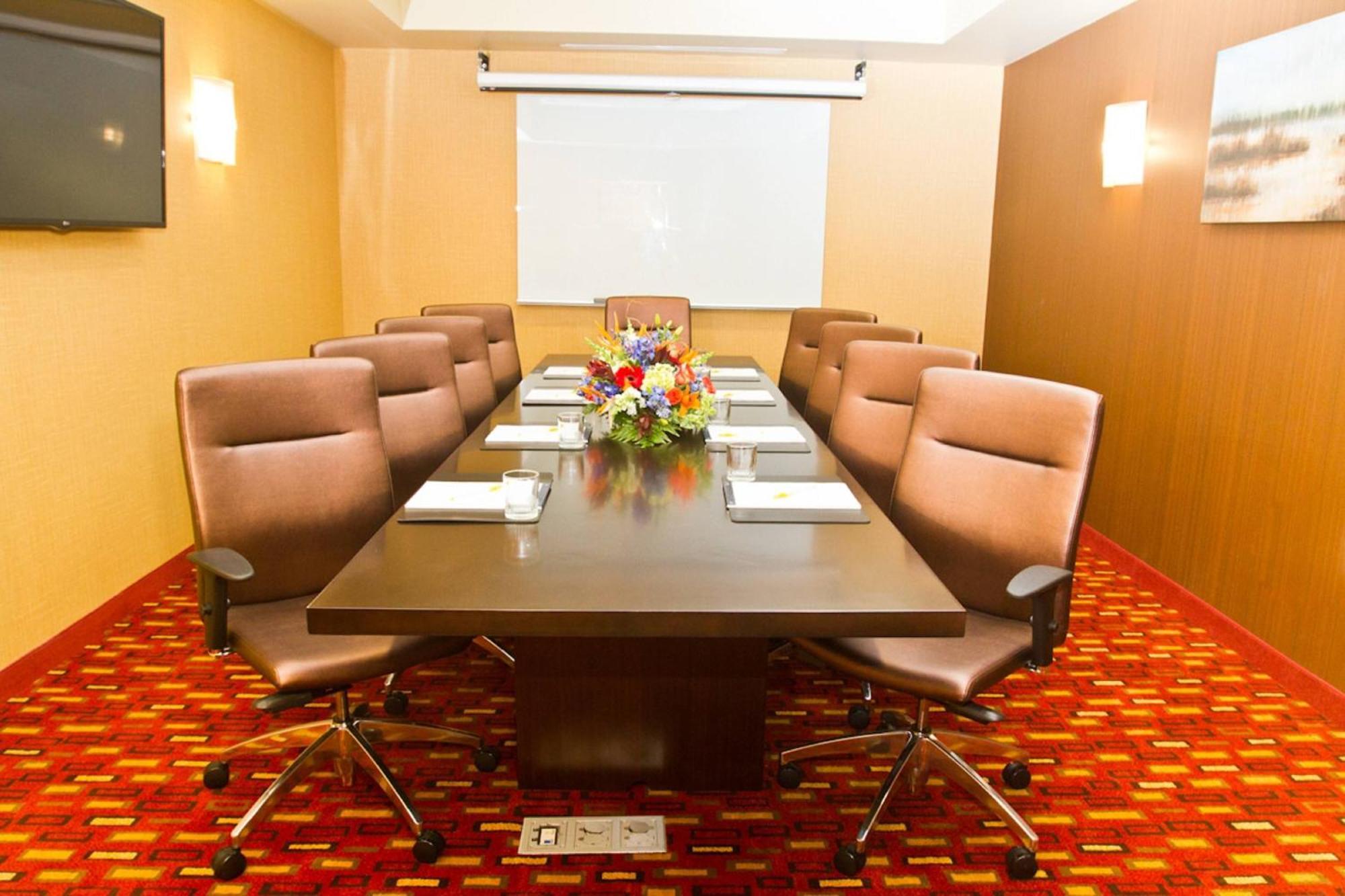 Courtyard By Marriott Philadelphia 3*