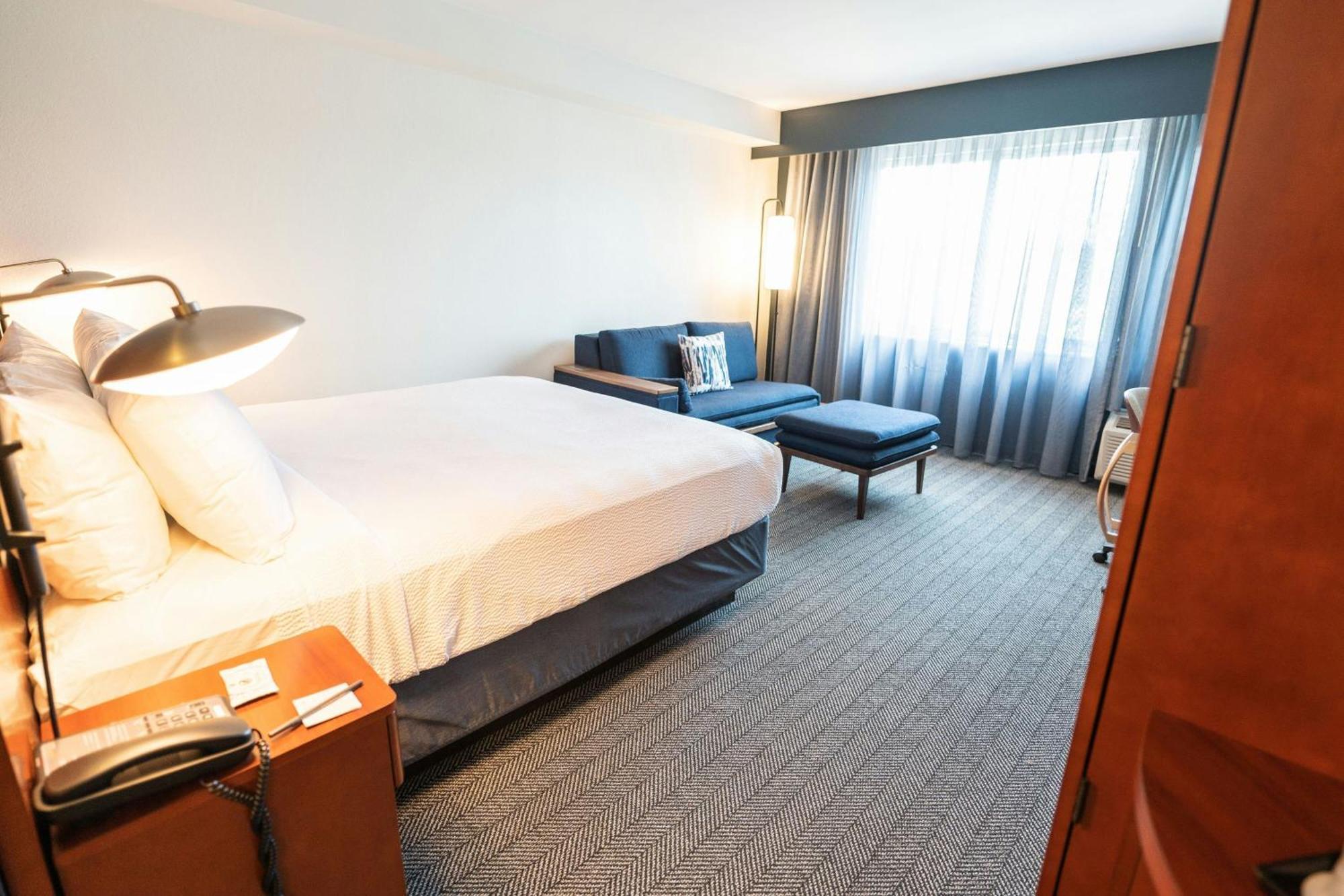 Courtyard By Marriott Philadelphia 3*