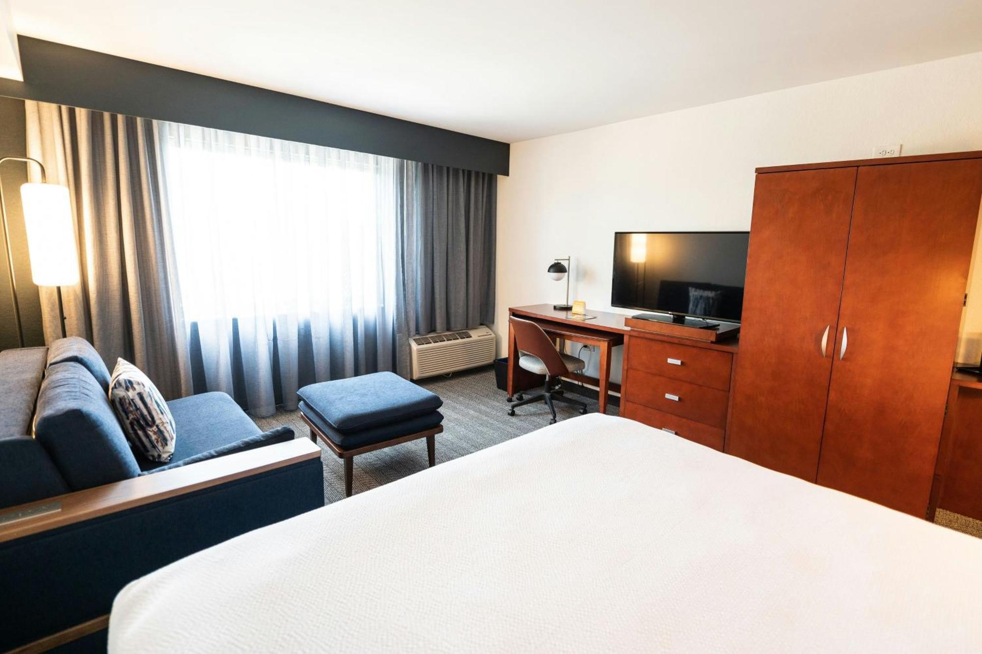 Courtyard By Marriott Philadelphia 3* Springfield